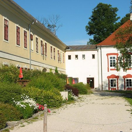 Holidaypark Mlazovy Kolinec Exterior photo