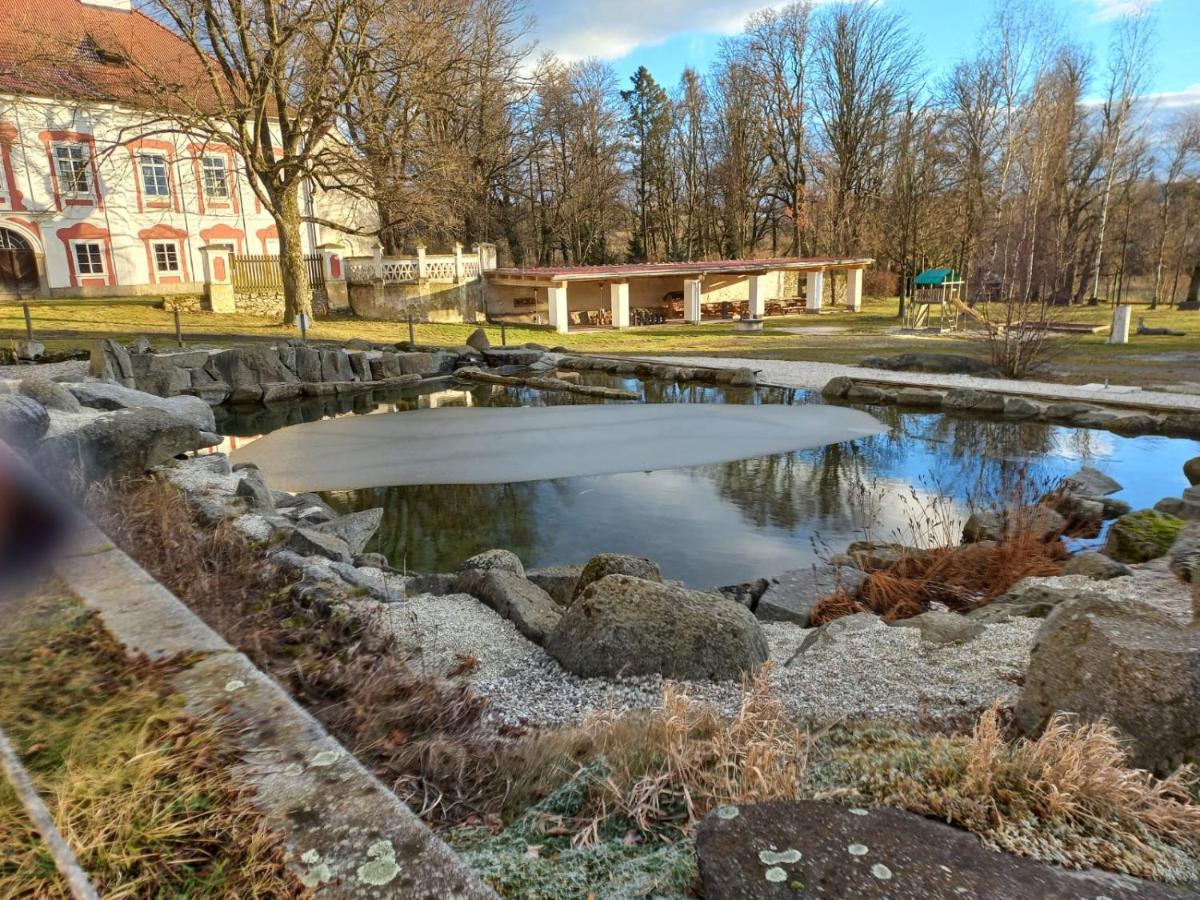 Holidaypark Mlazovy Kolinec Exterior photo